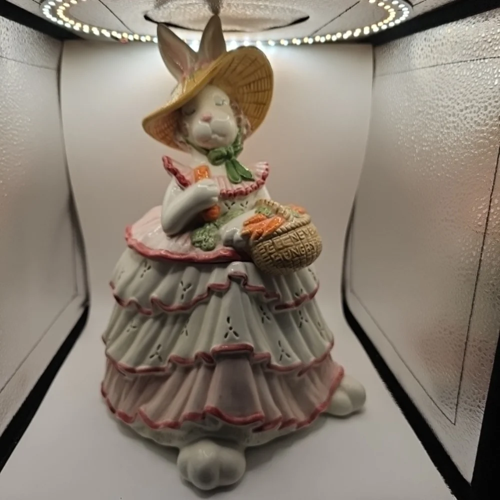 Fitz and Floyd scarlett O'hare Hand Painted Bunny rabbit Cookie jar - Picture 6 of 9